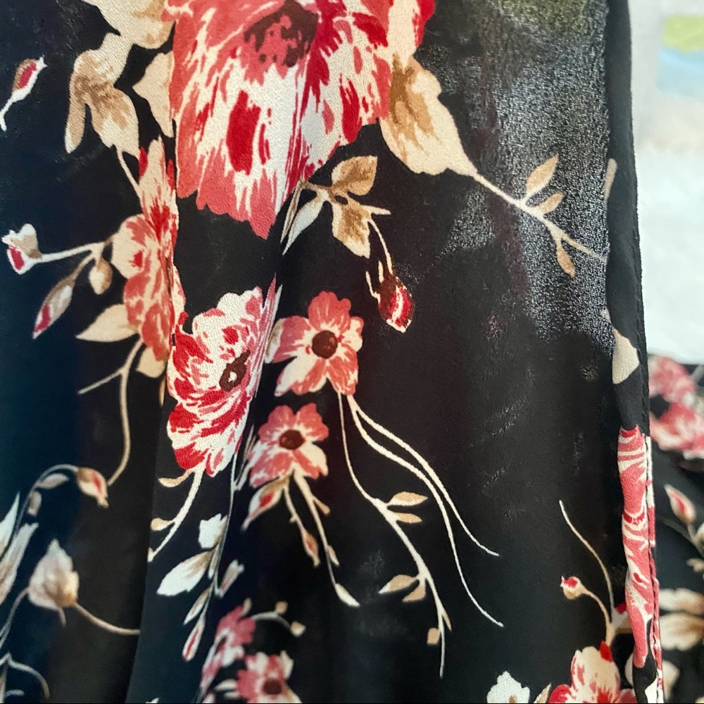 T O R R I D Chiffon Wrap Black Floral Kimono Top - image 4